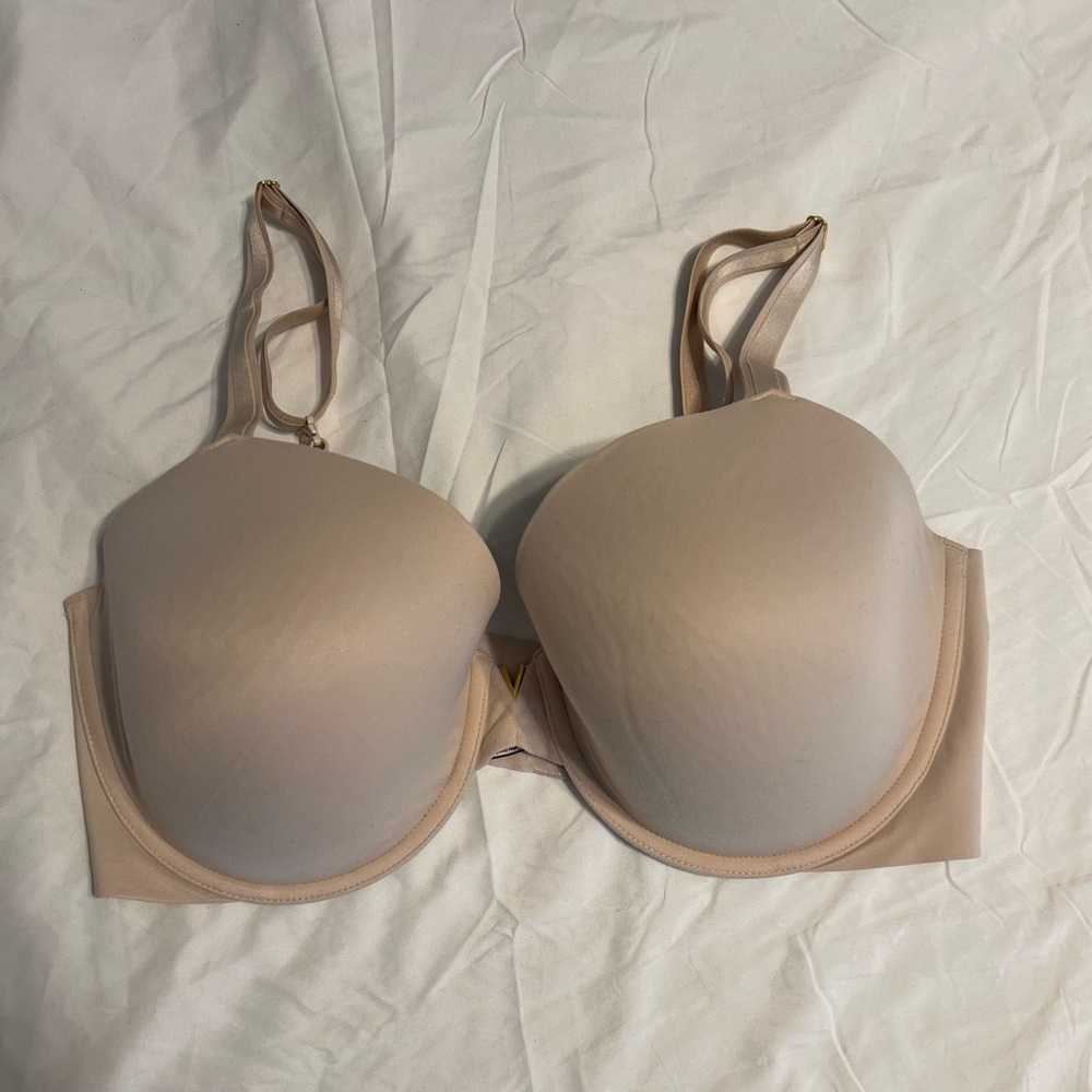 Victoria’s Secret tan lightly lined bra